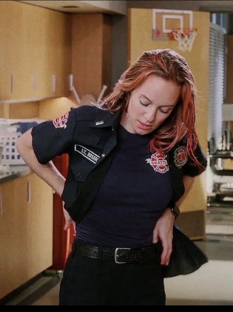 Maya Bishop, Beatiful People, Female Firefighter, Station 19, Tv Station, Perfect Woman, Woman Crush, Best Couple, Greys Anatomy