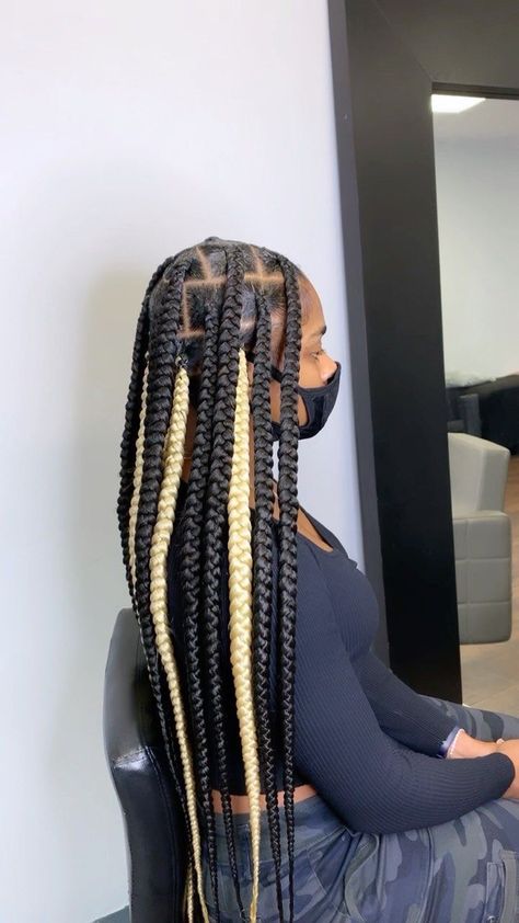 Knotless Braid Ideas, Single Braids For Black Women, Knotless Braids Styles, Peekaboo Braids, Large Knotless Braids, Large Knotless, Jumbo Knotless, Wig Installs, Braids Jumbo