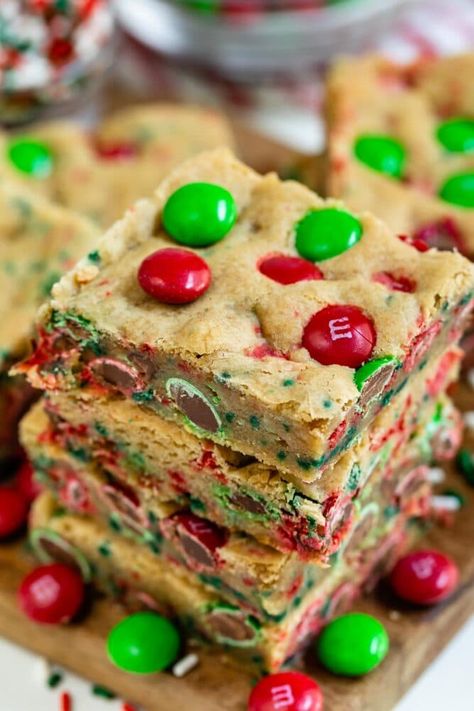 Christmas Cookie Bars, Crazy For Crust, Christmas Baking Recipes, Christmas Sprinkles, Dessert Candles, Best Christmas Cookies, Christmas Cookie Recipes, Christmas Food Desserts, Cookie Bar Recipes