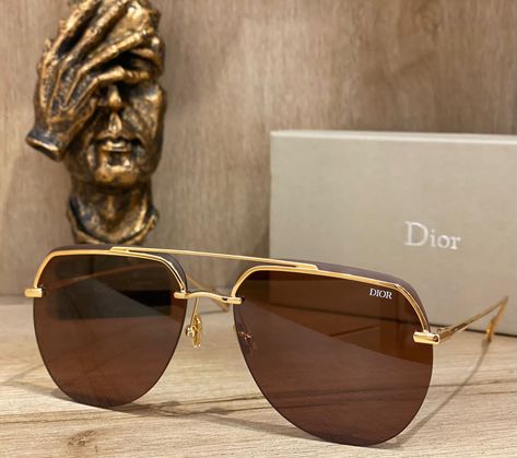 Sunglasses Photography, Glasses Fashion Eyewear, Eyes Glasses, Dior Eyeglasses, Dubai Safari, Mens Sunglasses Fashion, Mens Glasses Fashion, Mens Designer Sunglasses, Ray Ban Sunglasses Sale