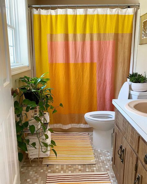 Fancy Shower Curtains, Condo Room, Bright Shower Curtain, Fun Shower Curtain, Colorful Bathroom, Apartment Deco, Urban Outfitters Home, Colorful Shower Curtain, Bright Bathroom