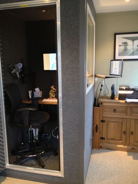 Diy Music Studio Room, Home Vocal Booth, Diy Vocal Booth How To Build, Diy Sound Proof Booth, Vocal Booth Design, Sound Booth Diy, Home Recording Booth, Diy Sound Booth, Diy Recording Booth