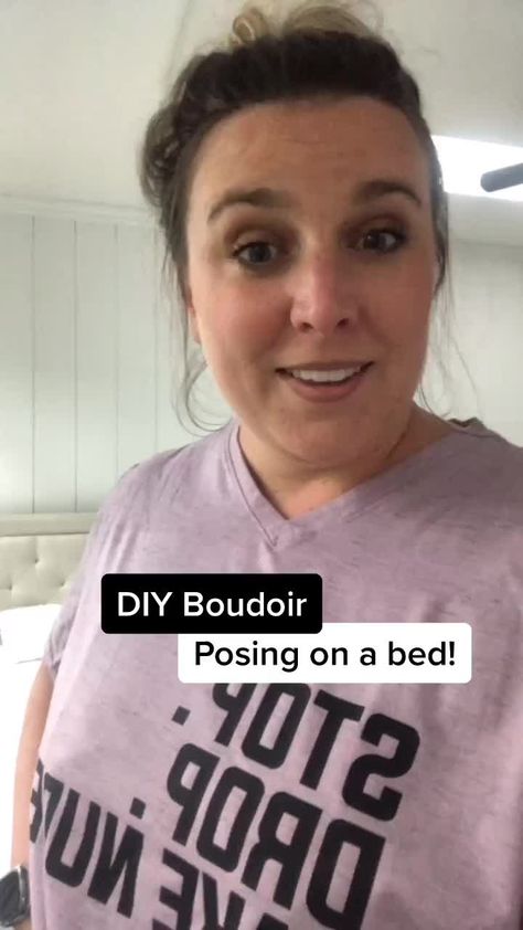 Selfie Boudiour Poloroid Ideas, Flirty Selfie Poses, Plus Size Bourdier Photoshoot Diy, Spicy Bed Poses, Diy Bourdier Photoshoot, Diy Budior Selfies, Bodoir Sesion Ideas Diy, Diy Boudiour Photoshoot Plus Size Ideas, Budoir Diy Poses Selfie