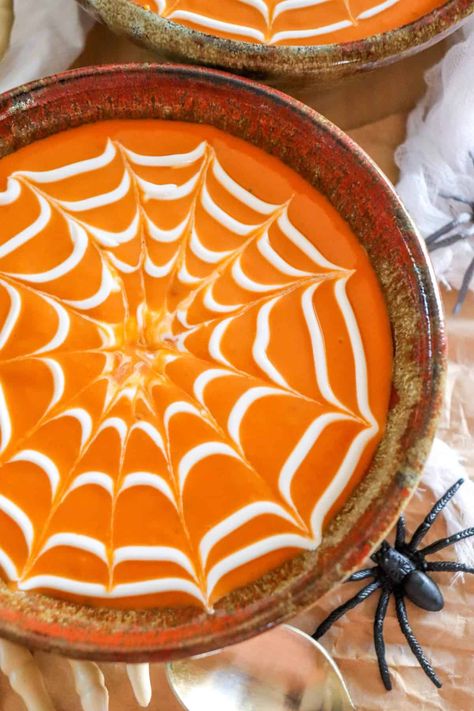 Halloween Soup, Creamy Tomato Soup, Tomato Soup Recipes, Halloween Dinner, Trending Recipes, Pumpkin Soup, Easy Weeknight, Food Trends, Halloween Recipes