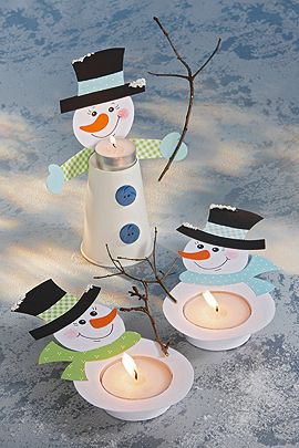 Teelicht Schneemann: Schneemann-Teelicht als Weihnachts-Deko Tea Light Snowman, Winter Kindergarten, Christmas Origami, Snowman Crafts, Winter Diy, Winter Kids, Christmas Crafts For Kids, Winter Crafts, Xmas Crafts