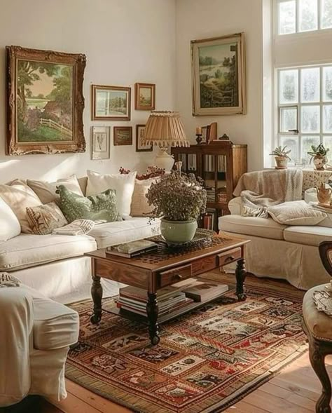 Cozy Interior Decor, Country Cozy Home Decor, Small Cottage Core Living Room, Quaint Living Room, Cottagecore Decor Living Room, Cottagecore House Decor Ideas, Cottagecore Farmhouse Living Room, Living Room Cottage Decor, Cottage Living Room Designs