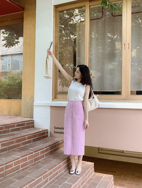 Korea Summer Outfit Korean Style, Outfits Art Reference, Classy Modest Fashion, Outfit Cumpleaños, Korean Spring Outfits, Teen Girls Dresses, Feminine Fits, Summer City Outfits, Christian Outfits