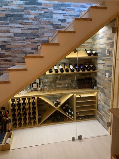 House Wall Decor Ideas, Boundary Wall Ideas, Wine Cellar Closet, Bar Under Stairs, Under Stairs Wine Cellar, Understair Storage, Wine Cellar Basement, Glass Wine Cellar, House Wall Decor