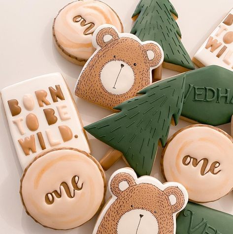 Bear Themed First Birthday, First Birthday Camping Theme, First Birthday Neutral, Nursery Greenery, Teddy Bear Birthday Theme, Cookies First Birthday, Teddy Bear First Birthday, Woodland Cookies, 1st Birthday Boy Themes