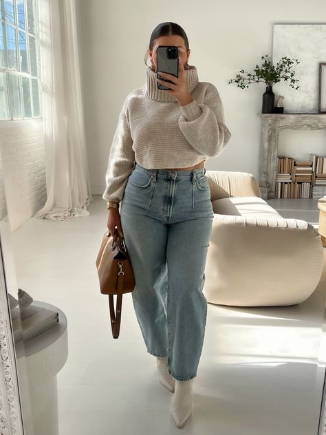 Size 16 Women Outfits, Size 12 Women Outfits, Size 12 Outfits, Curvy Winter Outfits, Cardigan Ideas, Mom Jeans Outfit Winter, Mid Size Outfits, Winter Outfits Ideas, 2023 Outfits