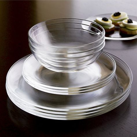 Clear Glass Dinnerware, Kitchen Cabinet Inspiration, Diy Home Projects, Glass Dinnerware, Set The Table, Everyday Dishes, Wine And Dine, Glass Dishes, Glass Plates