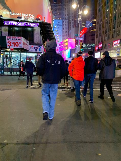 Nyc Man Aesthetic, City Guy Aesthetic, Nyc Photo Ideas Men, Nyc Boy Aesthetic, New York Boy Aesthetic, Nyc Boys, New York Instagram Pictures, Nyc Picture Ideas, Nyc Pictures