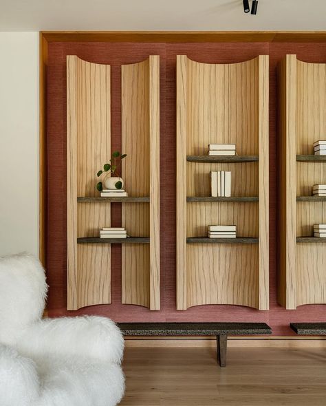 Inmobiliaria Ideas, Joinery Details, Shelving Design, Shelf Design, Furniture Designer, My Library, Cabinet Design, Retail Design, 인테리어 디자인