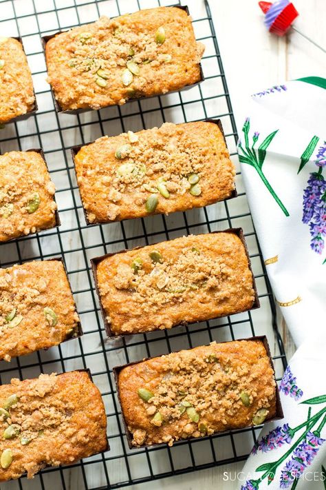 Spiced carrot cake mini loaves Carrot Cake Mini, Spiced Carrot Cake, Carrot Cake Loaf, Mini Carrot Cake, Mini Loaves, Carrot Spice Cake, Spiced Carrots, Mini Carrots, Cake Mini