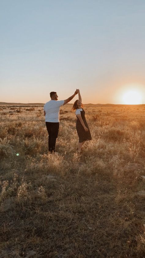 Stranger Session Photoshoot, Stranger Session Photography, Couple Shoot, Photography Session, Photography Inspo, The One, Couple Photos, Photography