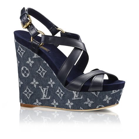 Want Now! Ocean Sandal - Louis Vuitton Louis Vuitton Official Website, Bag Obsession, Louis Vuitton Official, Fabulous Shoes, Louis Vuitton Shoes, Crazy Shoes, Shoe Style, Platform Heels, Sock Shoes