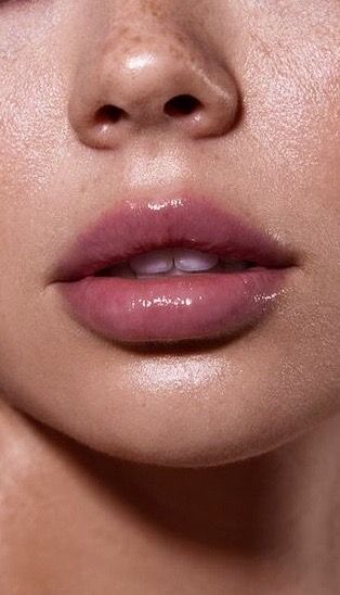 Round Lips Aesthetic, Lip Inspo Filler, Pouty Lips Aesthetic, Perfect Lips Aesthetic, Perfect Smile Aesthetic, Full Lips Aesthetic, Beauty Mark Aesthetic, Small Lips Aesthetic, Medium Lips