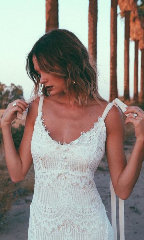 Wedding Dresses Open Back, Daughters Of Simone, Dresses Open Back, Bohemian Lace Dress, Bohemian Wedding Dress Lace, Gettin Hitched, O Keeffe, Bohemian Wedding Dresses, Bride Look