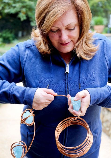 Rain Chain Diy, Drátěná Socha, Copper Rain Chains, Creative Mom, Glass Garden Art, Rain Chain, Metal Garden Art, Garden Art Crafts, Our Relationship