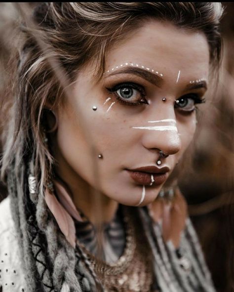 Medieval Makeup, Pagan Makeup, Viking Face Paint, Witch Face Paint, Viking Makeup, Festival Face Paint, Medieval Hairstyles, Festival Face, Viking Wedding