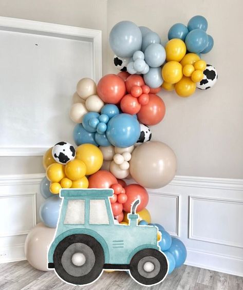 Tractor party decorations