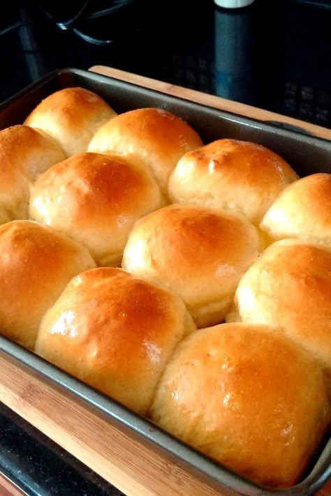 Sweet Dinner Rolls | "GREAT!!! 5++++ What more can I say. I have used this recipe many times and always turns out GREAT!" #thanksgiving #thankgivingrecipes Rolls In Bread Machine, Recipe For Dinner Rolls, Bread Machine Dinner Rolls, Bread Thanksgiving, Dinner Rolls Recipe Homemade, Rolls Dessert, Dessert Rolls, Bread Machine Rolls, Casserole Vegetable