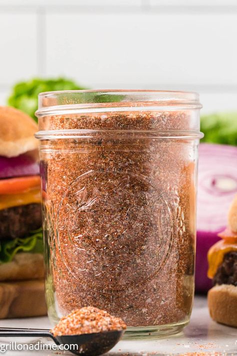 Homemade Burger Seasoning Recipe A&w Burger, Burger Seasoning Recipe, Hamburger Seasoning Recipe, The Best Hamburgers, Best Burger Seasoning, Burger Recipes Seasoning, Best Hamburgers, Texas Roadhouse Steak Seasoning, Burger Homemade