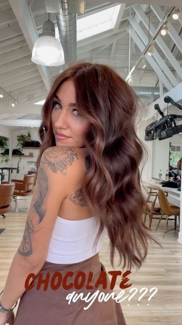 Demi Permanent, Chocolate Hair, Hair Color Auburn, Hair Color And Cut, Hair Color Balayage, Hair Inspiration Color, Hair Inspo Color, Fall Hair Colors, Brown Hair Colors