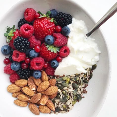 Breakfast bowl with fresh berries, yoghurt, nuts and seeds🍓🍶 When travelling here I find this a really easy breakfast to whip up, as there’s beautiful fresh fruit EVERYWHERE at markets, roadside stalls, and supermarkets, and then the local supermarkets have epic yoghurts - ideal for hot summer mornings!☀️ The yoghurt here in Croatia is insanely good - so thick and creamy! Definitely making the most of all of the summer fruit too- we might have a Willy Wonka-Violet Beauregarde situation on our Yoghurt Bowl, Nuts And Seeds, Breakfast Bowl, People Eating, Breakfast Options, Fresh Berries, What You Eat, Breakfast Bowls, Summer Fruit