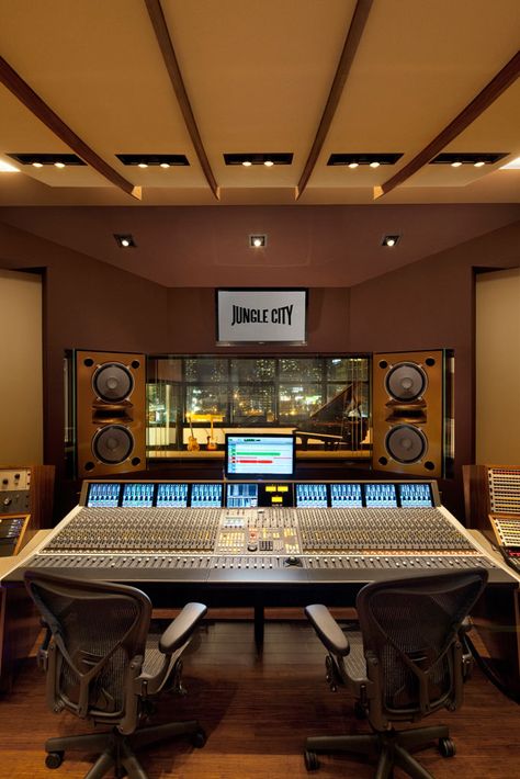 SSL Duality Jungle City, Music Studio Design, Home Studio Design, Audio Mixing, Music Bedroom, Recording Studio Setup, Home Studio Ideas, Music Recording Studio, Sound Room