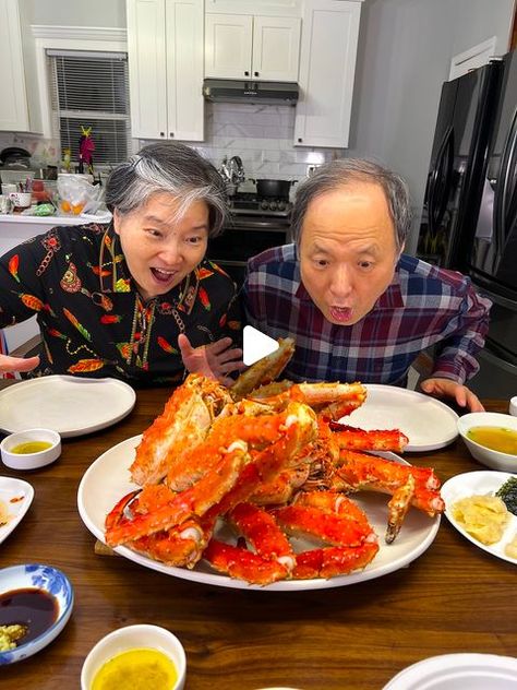 Crazy Korean Cooking on Instagram: "Mom's birthday dinner part 1. Guess who was happier than mom. #kingcrab #crab #mukbang #foodreview #foodcritic #foodie #kdrama" Crazy Korean Cooking, Korean Dinner Party, Mukbang Korean, Mukbang Food, Korean Cooking, Food Critic, Mom's Birthday, King Crab, Birthday Dinner