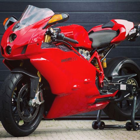 Ducati 999 favorite ducati superbike! Ducati 999s, Ducati 999r, Ducati Desmo, Ducati 999, Ducati 749, Ducati Superbike, Xe Ducati, Ducati 916, Ducati Motorcycles