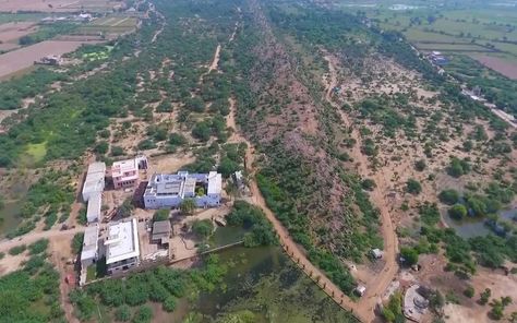 Govardhan Parvat, Helicopter, Paris Skyline, City Photo, Road, Travel, Kos