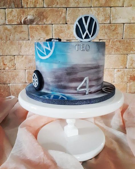 Volkswagen cake by Cakes_bytea Volkswagen Cake, Camper Van Cake, Car Cakes For Men, 18th Cake, Volkswagen Car, Car Cake, Crazy Cakes, Cakes For Men, Plated Desserts