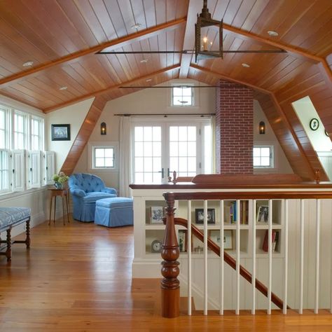 Gambrel Ceiling - Photos & Ideas | Houzz Attic Design Ideas, Attic Renovation Ideas, Rustic Bedroom Design, Finished Attic, Attic Playroom, Attic Loft, Riverside House, Gambrel Roof, Attic Flooring