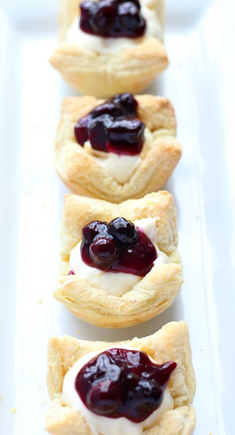 Pastry Cup Recipes, Stuffing Cups, Puff Pastry Cups, Recipes Using Puff Pastry, Make Puff Pastry, Using Puff Pastry, Pastry Cups, Puff Pastry Recipes Dessert, Cup Recipes