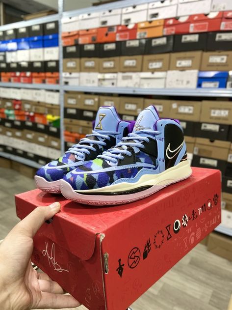 Kyrie 8, Nike Kyrie, Sneaker Collection, Air Max Sneakers, Basketball Shoes, Nike Air Max, Sneakers Nike, Basketball, Nike