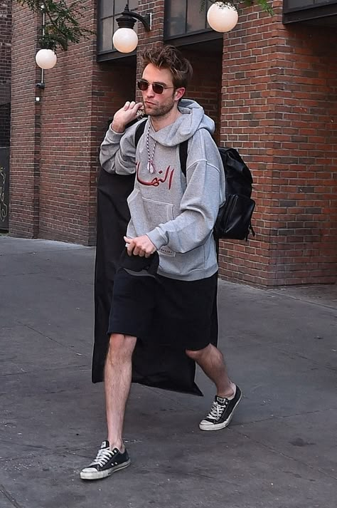 Robert Pattinson Fashion, Robert Pattinson Twilight, King Robert, Robert P, Robert Douglas, Twilight Edward, Cedric Diggory, Edward Cullen, The Twilight Saga