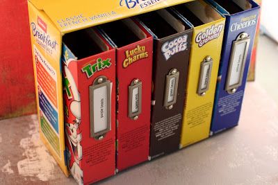 Cereal Box Storage, Breakfast Packaging, Mini Cereal Boxes, Pretty Scrapbook, Cereal Box Craft, Reuse Packaging, Instant Breakfast, Cereal Boxes, Recycle Box