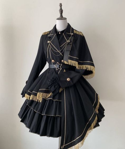 Victorian Outfits Aesthetic, Star Inspired Outfits, Culture Dress To Impress, Black And Gold Outfit, Jacket Blouse, Old Fashion Dresses, Clothing Design Sketches, Fashion Drawing Dresses, Dress Design Sketches