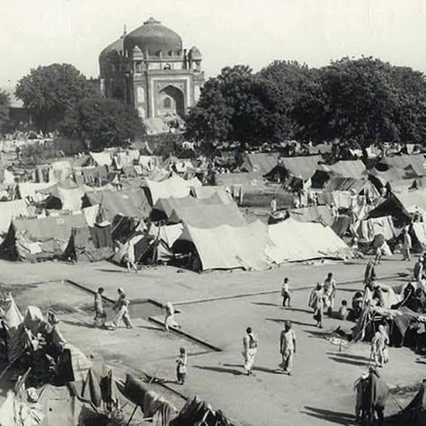 Delhi Pics, 1947 India, Partition Of India, Mass Migration, Humayun's Tomb, East Pakistan, School Fees, Colonial History, History Of India