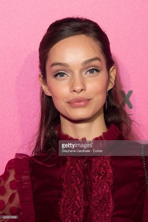 Luma Grothe Luma Grothe, Pale Skin Makeup, Ada Wong, Victoria Secret Fashion, Victoria Secret Fashion Show, Pale Skin, Female Fashion, Hair Health, Fashion Models