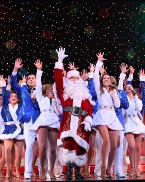 Celebrate the most wonderful time of the year with lively music and dancing at the festively decorated Tokyu Theater Orb's Christmas Wonderland show. Source: IG @charityleanna Broadway Christmas, Christmas Dreaming, Christmas Musical, Theatre Shows, Christmas Shows, Christmas Wonderland, Aesthetic Inspiration, Wonderful Time Of The Year, Wonderful Time