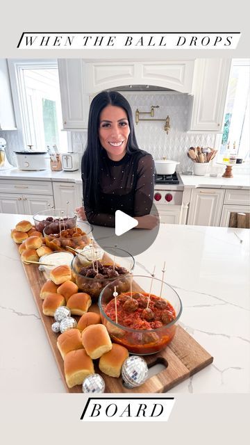 Carla Bushey - Always keepin’ it real on Instagram: "This is such a fun board to make for your NYE parties! You can make it your meatballs from scratch OR buy them frozen and add the sauces below!
My meatball recipe: (I made one recipe with beef and 1 recipe with turkey) OR you will need 1 pound of each frozen 
• 1 pound 80% ground beef OR ground turkey
• 1 large egg , beaten
• 1/4 cup breadcrumbs
• 1/4 cup grated parmesan cheese
• 1/4 cup finely chopped onion
• 2 teaspoons minced garlic
• 1 teaspoon salt
• 1/2 teaspoon ground black pepper
• 2 Tablespoons chopped fresh Italian parsley , optional
• Mini sliders to serve with and your favorite dipping sauces!
Let’s do this! 
In a bowl, mix all the ingredients and form some small cocktail size meatballs. Place the on a sheet pan with aluminum Slider Charcuterie Board Ideas, Meatball Charcuterie Board, Recipe With Turkey, Asian Style Meatballs, Meatballs From Scratch, Recipe With Beef, Siracha Sauce, Mini Sliders, Meatball Sliders