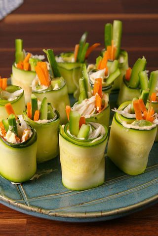 Zucchini Sushi vertical Zucchini Sushi, Shower Appetizers, Healthy Pancakes, Low Carb Zucchini, Bridal Shower Food, Sushi Recipes, Healthy Work Snacks, Shower Food, Snacks For Work