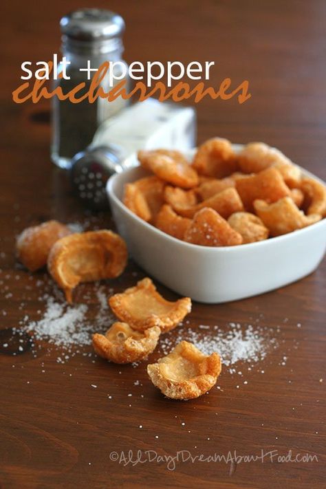 Homemade Chicharrones, Homemade Pork Rinds, Chicharrones Recipe, Healthy Pork, Low Carb Appetizers, Carb Snacks, Pork Rinds, Paleo Snacks, Carb Foods