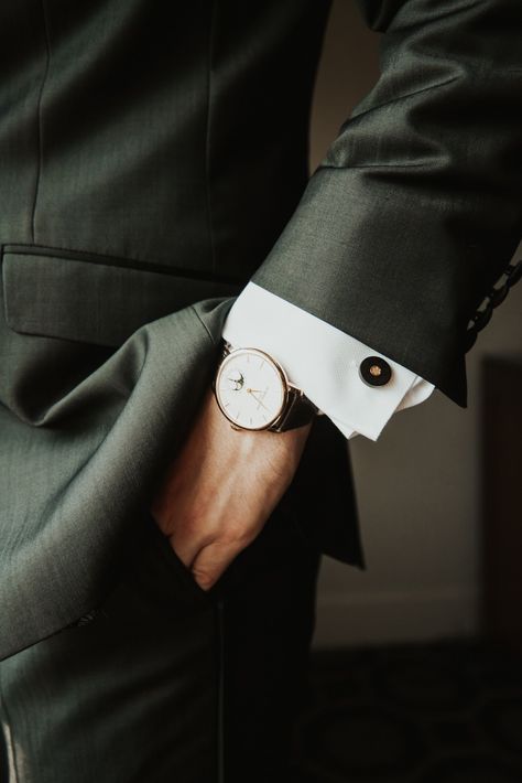 Country club weddings are what dreams are made of! This gorgeous summer wedding was so perfect and every detail was amazing. I love capturing photos of brides and grooms getting ready for one of the best day's of their lives! I loved capturing all the small details of this wedding from the grooms cufflinks and watch to what perfume the bride used! #newyorkweddingphotographer #destinationweddingphotographer #groom #weddingdetails #brideandgroom #weddingphotoraphyideas #tuxedo #groomssuit #bride Wedding Guys Getting Ready, Groom Wedding Watch, Getting Ready Detail Shots, Small Detail Wedding Photos, Groom And Best Man Photos, Groomsmen Detail Photos, Groom And Groomsmen Getting Ready Photos, Wedding Groom Photography, Groom Sitting Poses