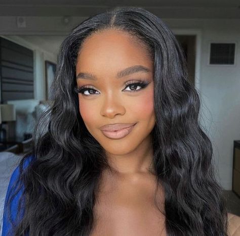 Marsai Martin Makeup, Marsai Martin, Birthday Makeup Looks, Sleek Ponytail Hairstyles, Long Face Hairstyles, Brown Skin Makeup, Dark Skin Beauty, Long Dark Hair, Makeup Salon