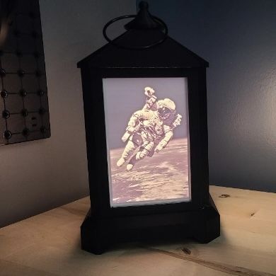 Lithophane 3d Printing Ideas, 3d Printed Lantern, Lithophane 3d Printing, 3d Printing Ideas Projects, Holiday Gift Exchange, Capturing Memories, 3d Printing Ideas, 12v Led, Capture Memories