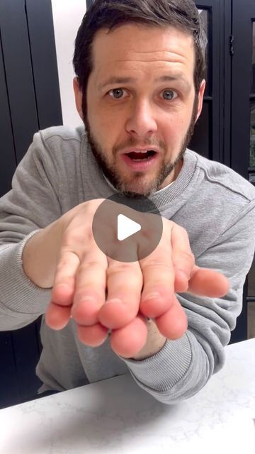 Ash Marlow on Instagram: "This Will Work with ANY Name (Tutorial)   #cardtrick #tutorial #magic #magictrick" Kids Magic Tricks Easy, Diy Magic Tricks, Kids Magic Tricks, Easy Magic Tricks For Kids, Science Magic Tricks, Magic Tricks For Beginners, Magic Tricks Tutorial, Magic Tutorial, Funny Crafts